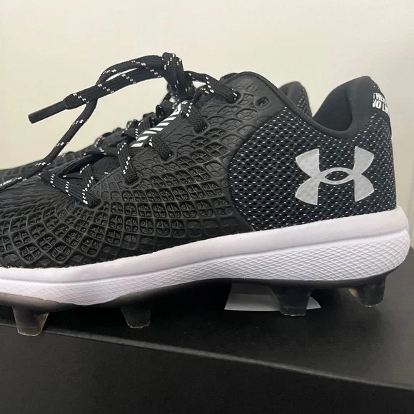Baseball Cleats - Picture 2 of 12